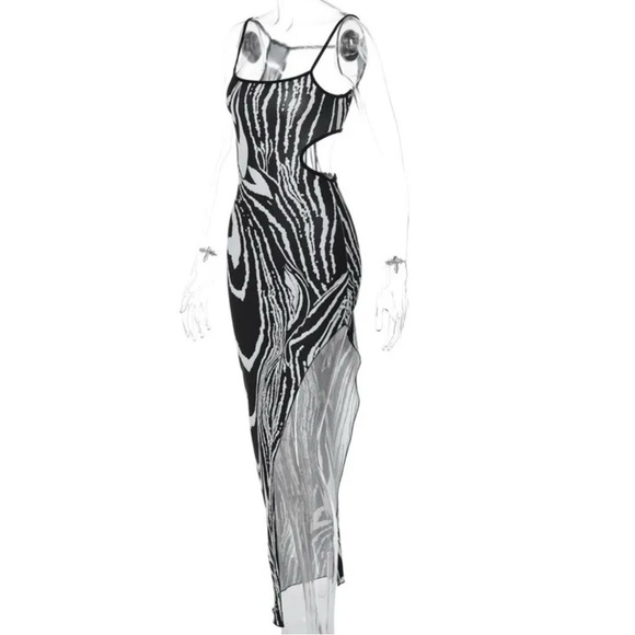 Black & White Side Slit Dress - Picture 6 of 9